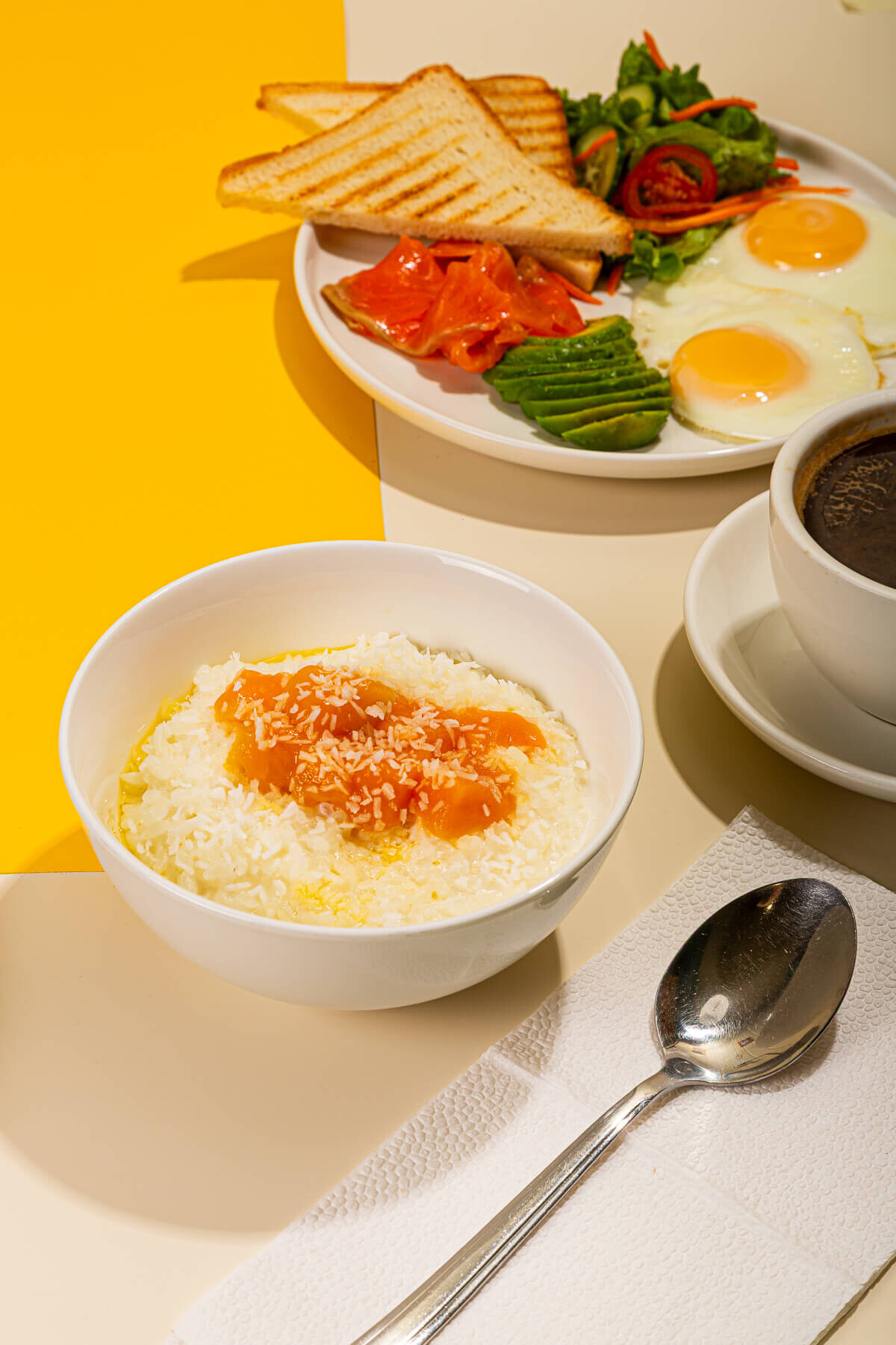 Завтраки в позной Унга на ул. Октябрьской революции, 12/1