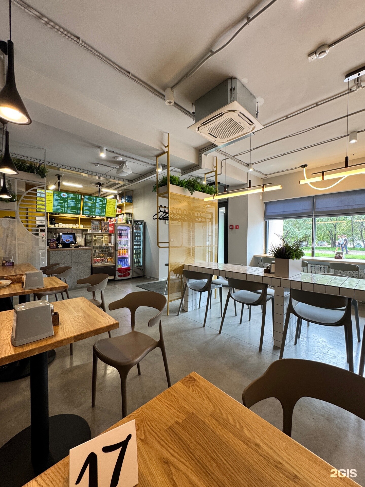 интерьер позной Унга во втором Иркутске