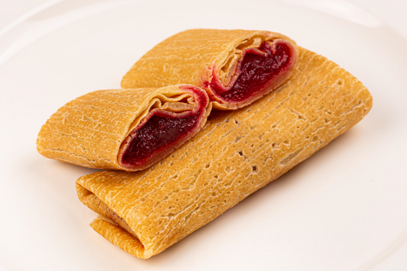 Блины с клубничным джемом 2шт.