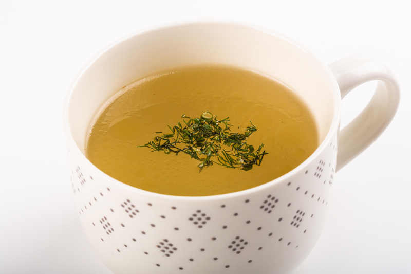 Костный бульон в кружке говяжий